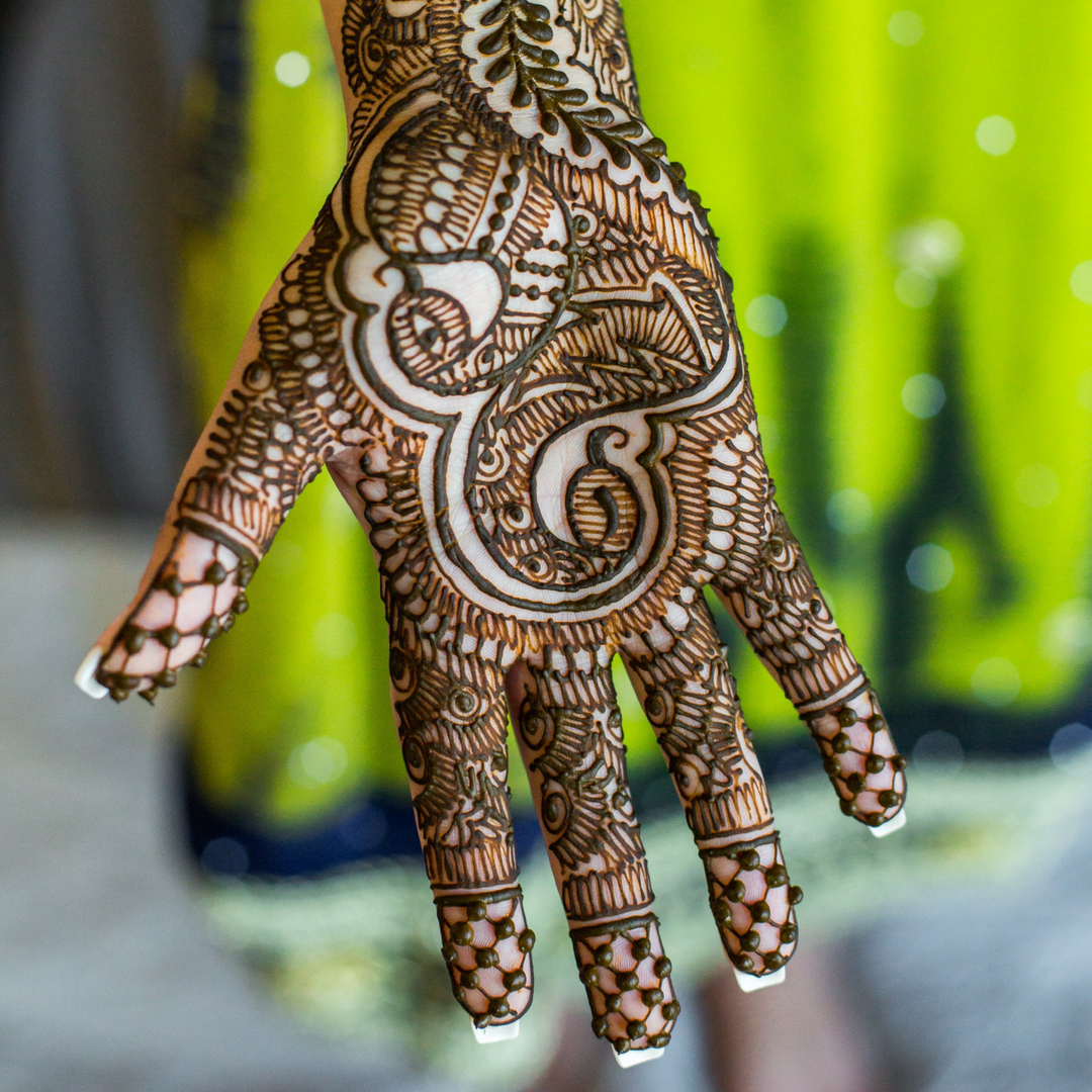 Simple and New Designs of Mehndi for Beginners – 2023 | Circle mehndi  designs, Mehndi designs book, Back hand mehndi designs