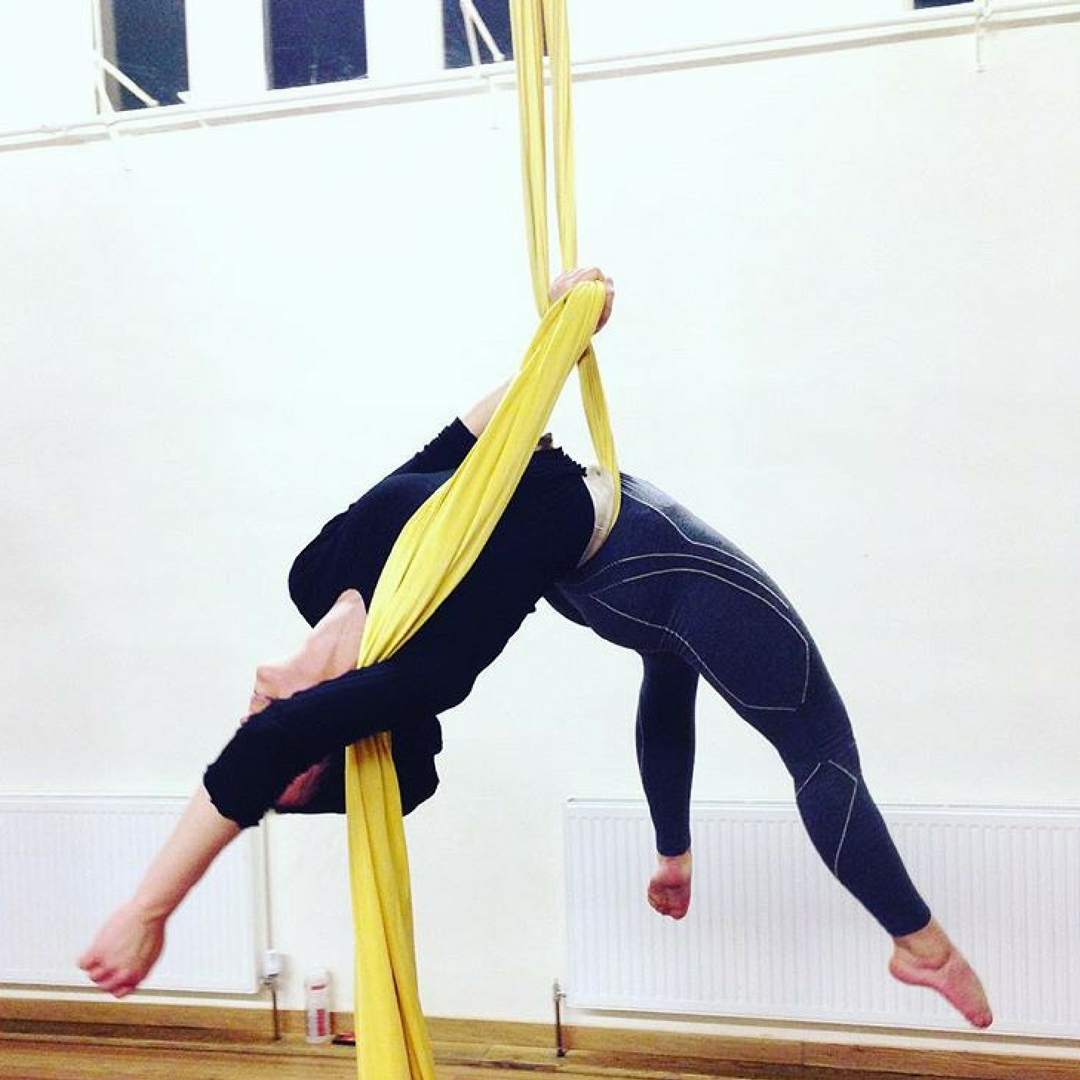 7 Things to Know For Your 1st Aerial Silks Class
