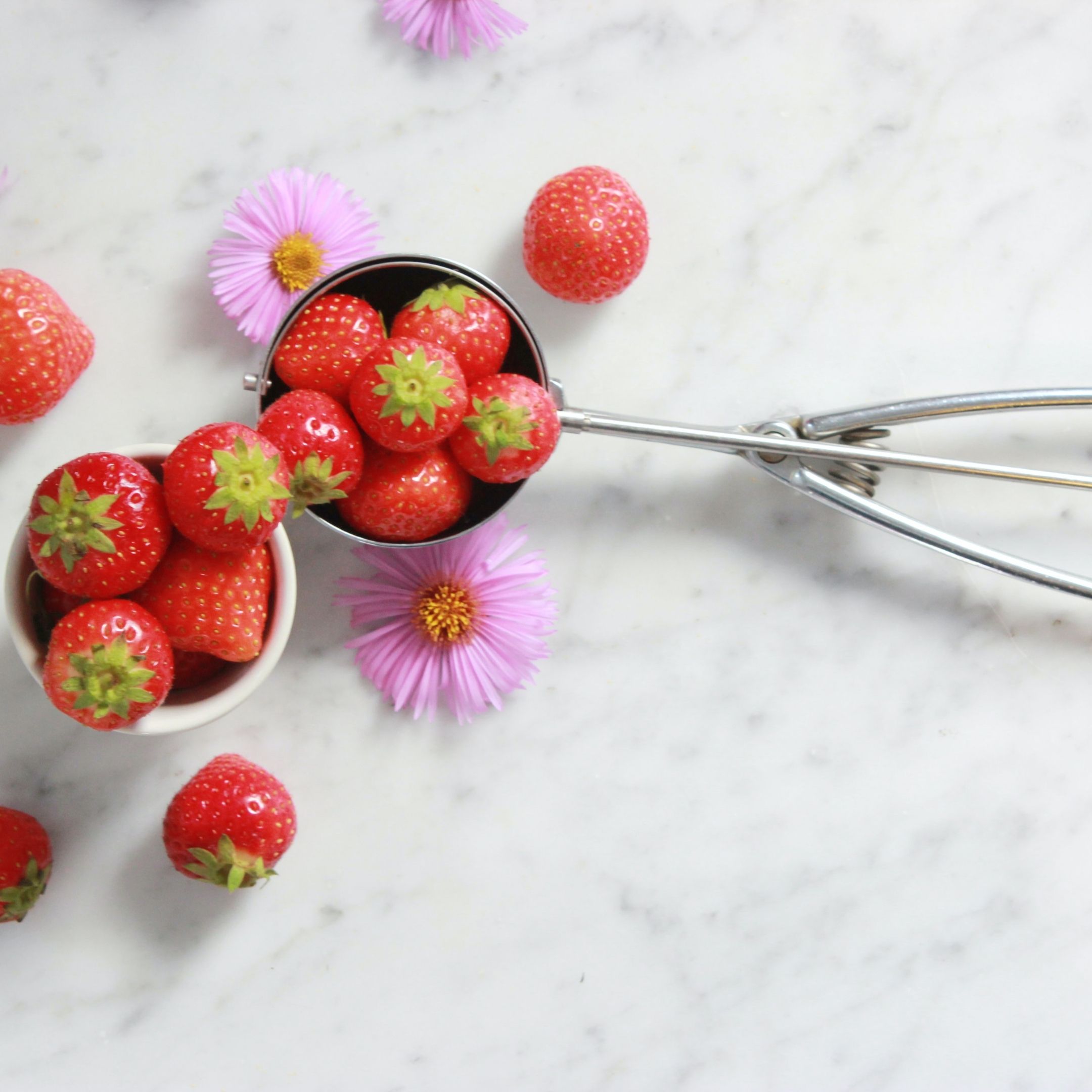 Strawberries and flowers