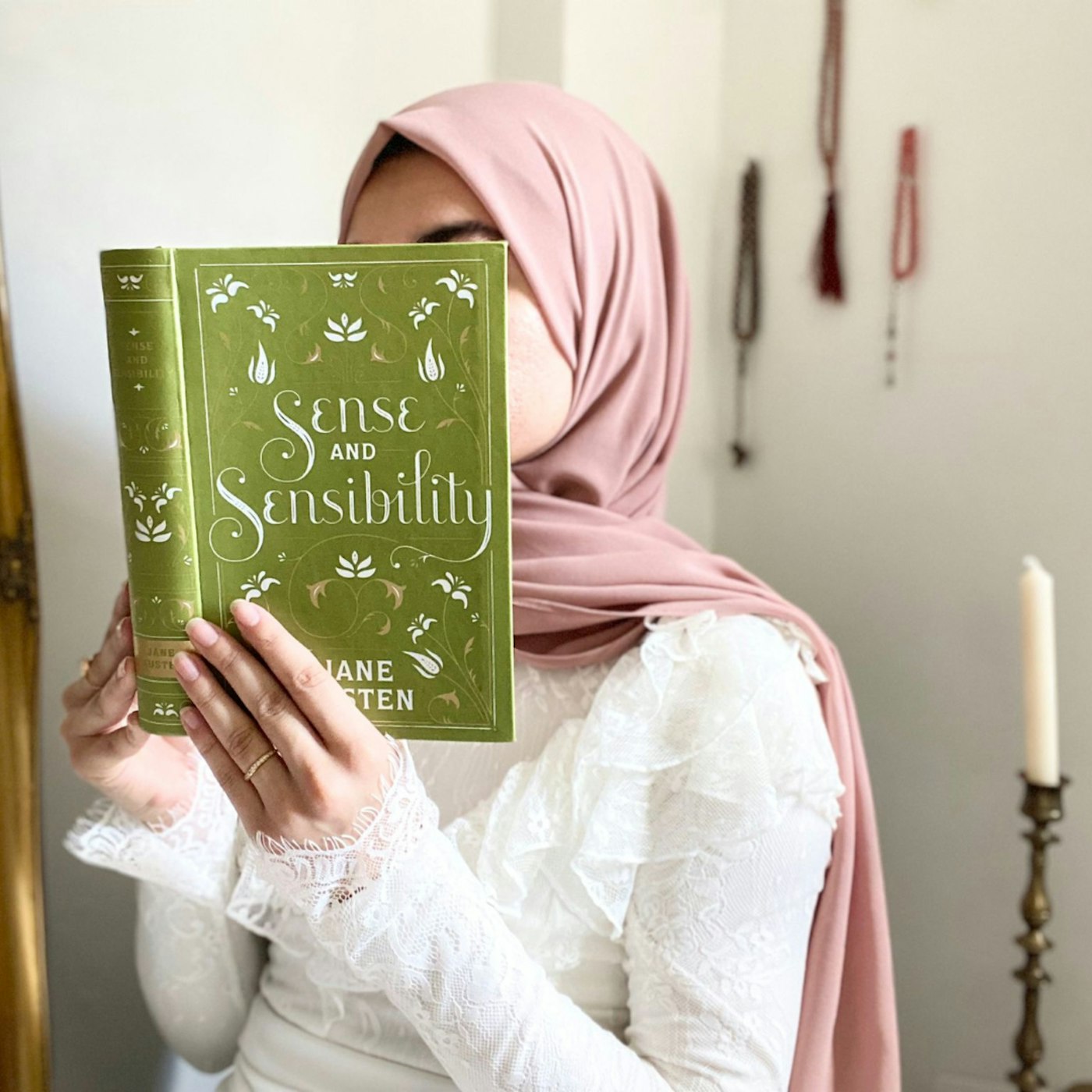 muslim woman reading Jane Austen 